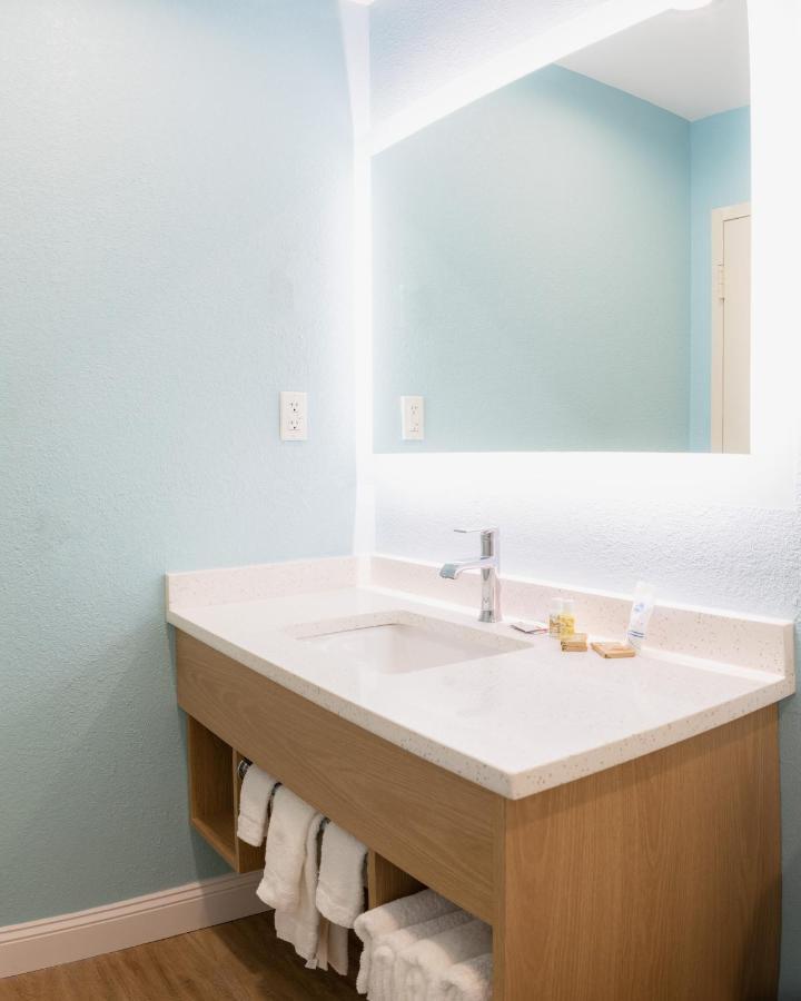 Dunes Inn & Suites - Tybee Island Buitenkant foto