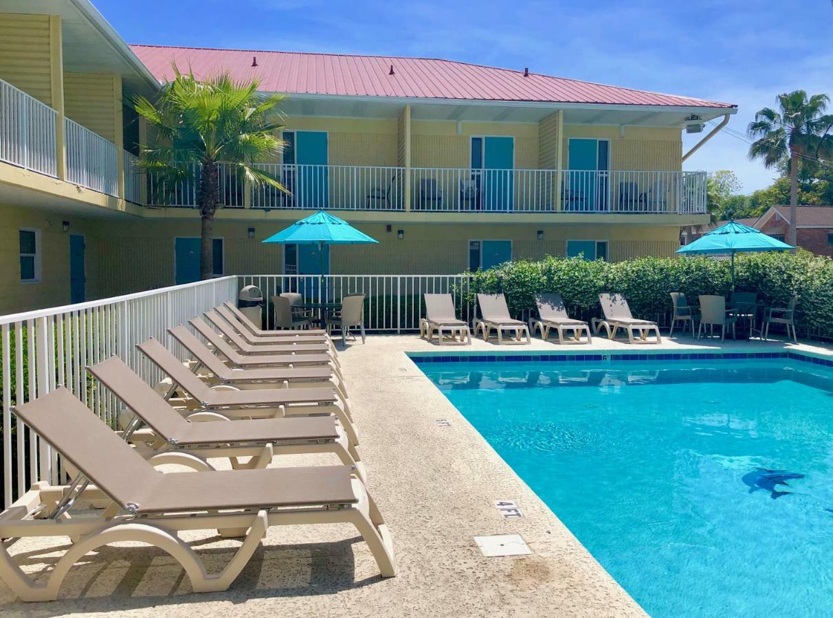 Dunes Inn & Suites - Tybee Island Buitenkant foto